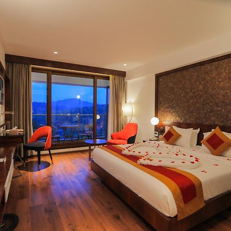Saugandhika West Gate Hotel วายานาด ภายนอก รูปภาพ