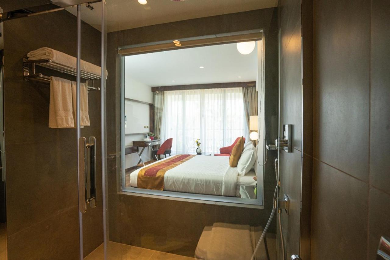 Saugandhika West Gate Hotel วายานาด ภายนอก รูปภาพ