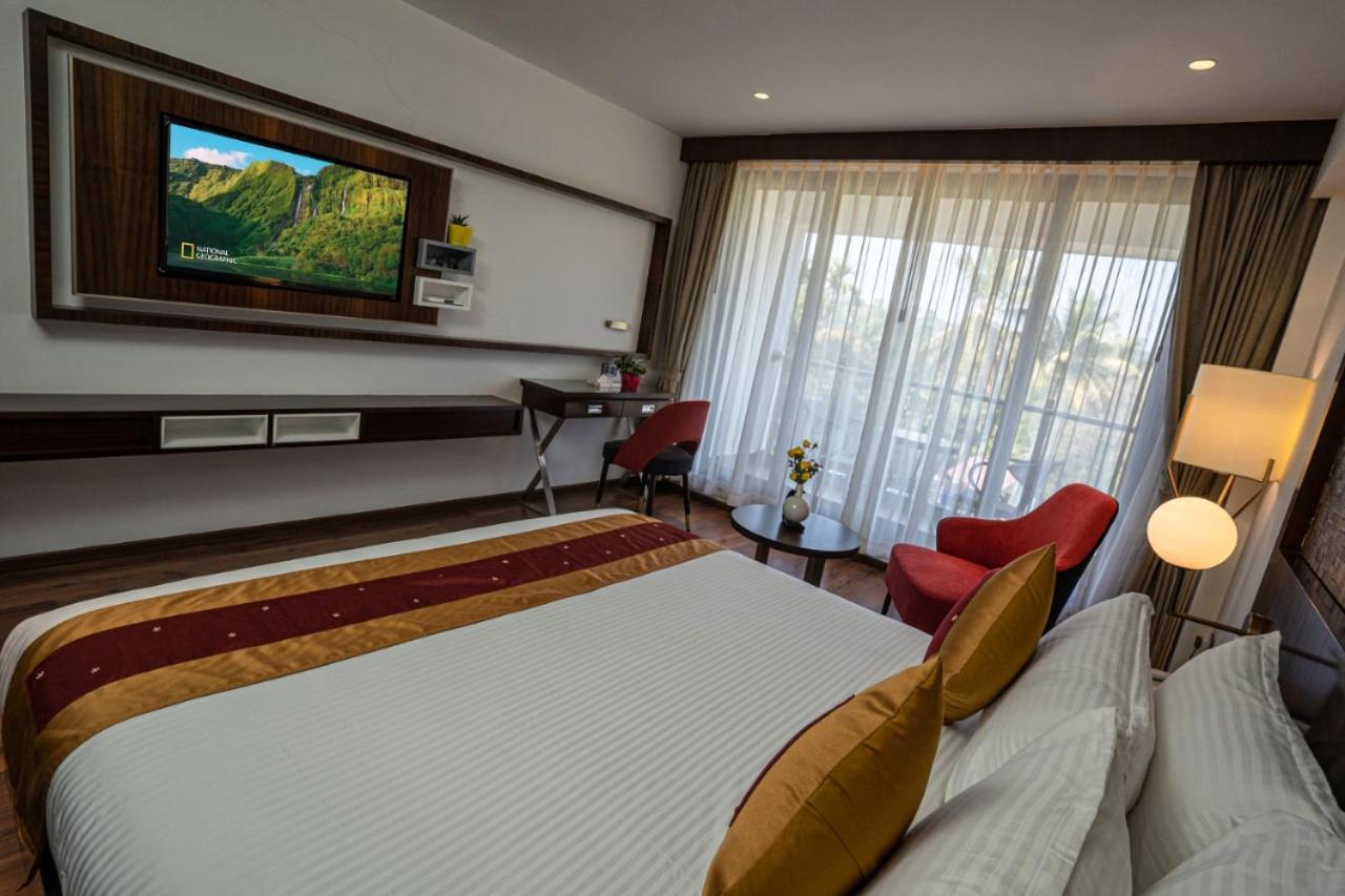 Saugandhika West Gate Hotel วายานาด ภายนอก รูปภาพ