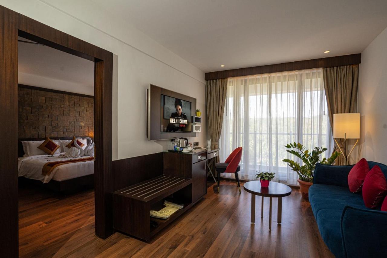 Saugandhika West Gate Hotel วายานาด ภายนอก รูปภาพ