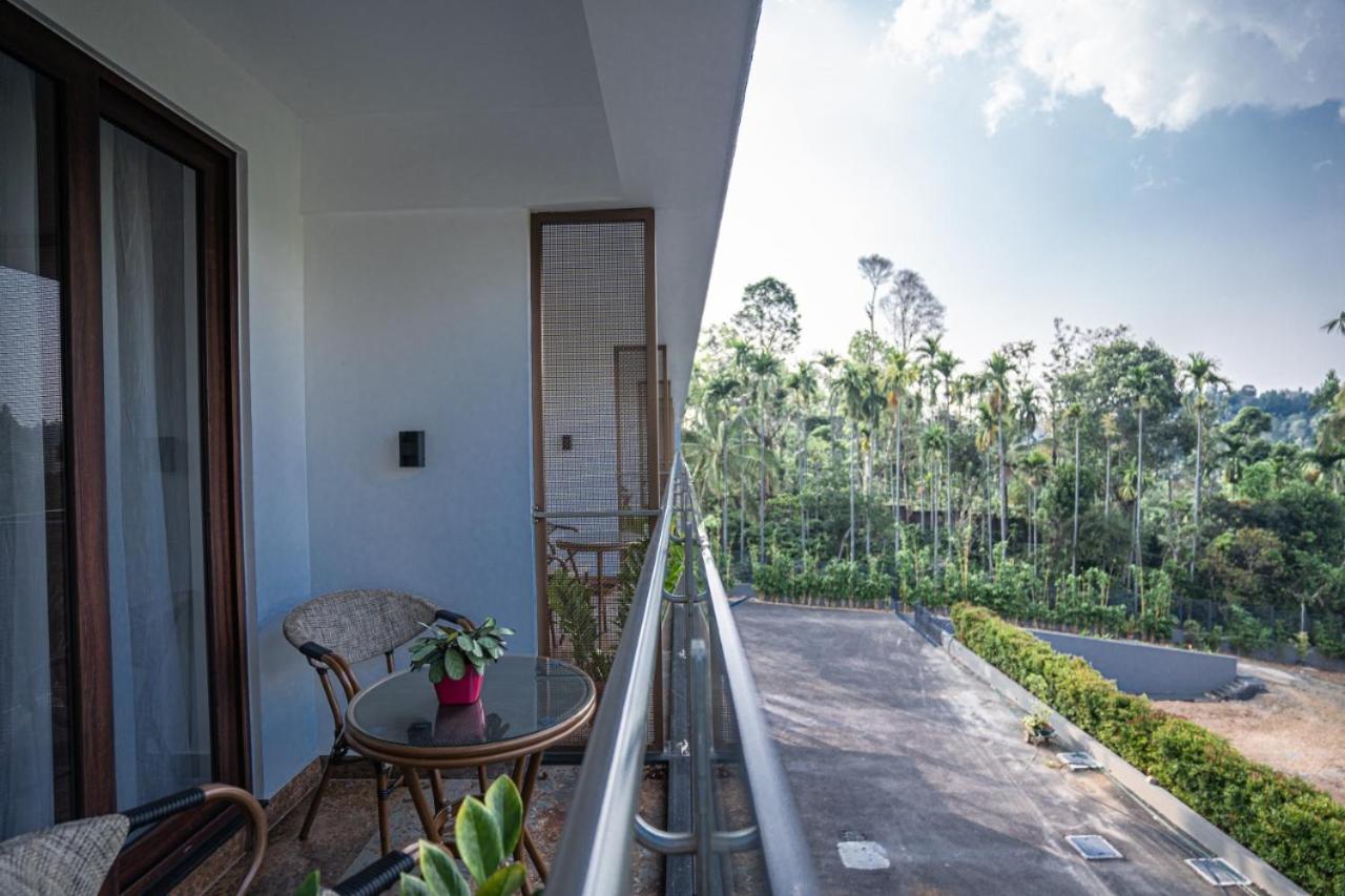 Saugandhika West Gate Hotel วายานาด ภายนอก รูปภาพ