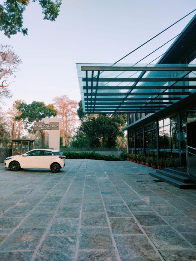 Saugandhika West Gate Hotel วายานาด ภายนอก รูปภาพ