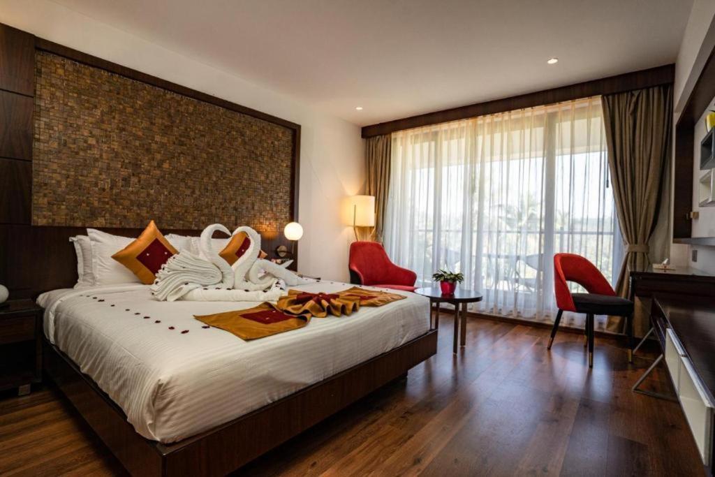Saugandhika West Gate Hotel วายานาด ภายนอก รูปภาพ