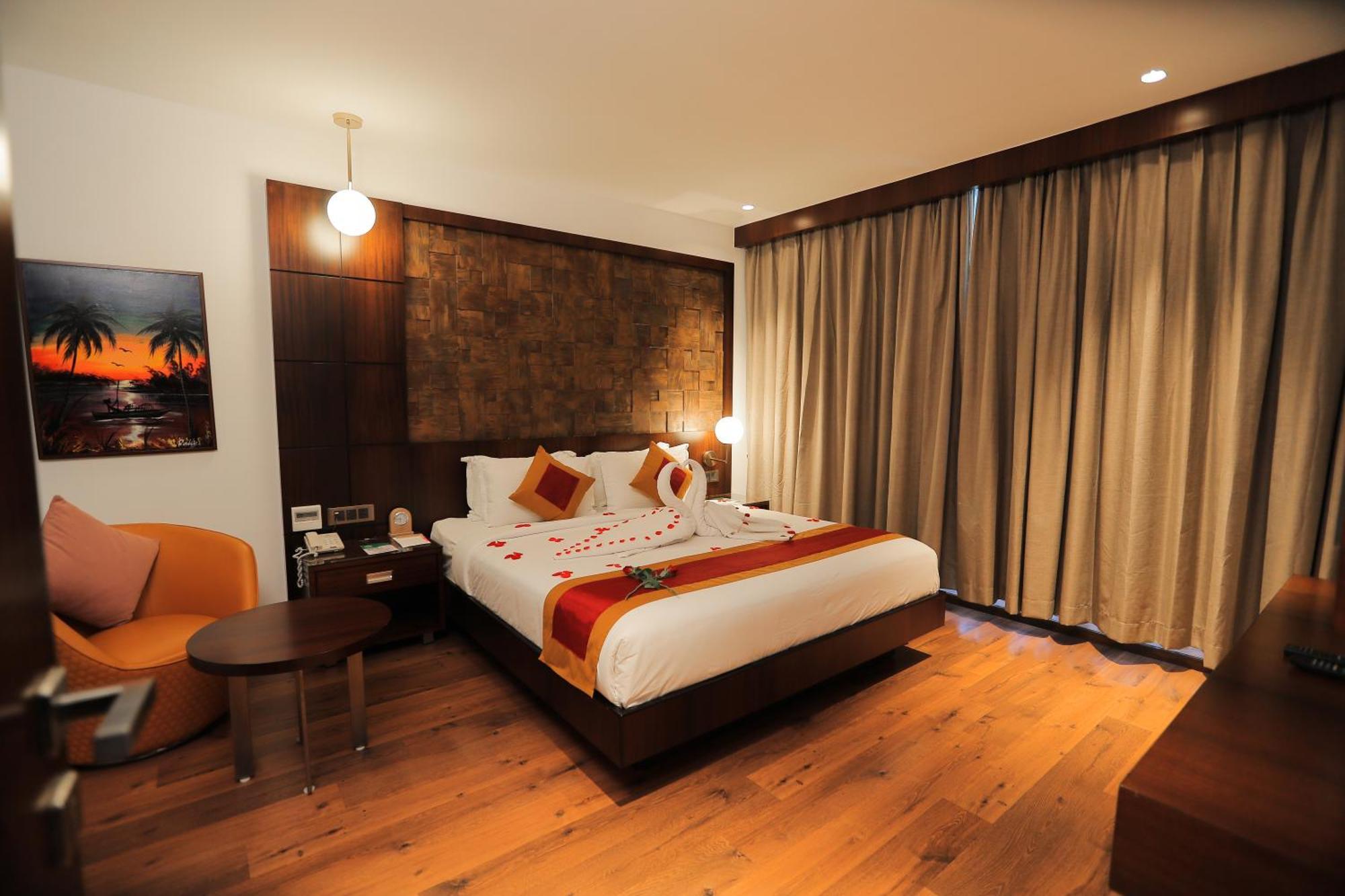 Saugandhika West Gate Hotel วายานาด ภายนอก รูปภาพ